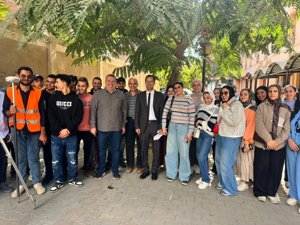 ✨لليوم الثانى على التوالى، آداب المنوفية تكثف الاستعدادات للرحلة الميدانية لمقرري المشروع المساحي والبحث الميداني، والتي ستتوجه إلى محافظة البحر الأحمر ✨