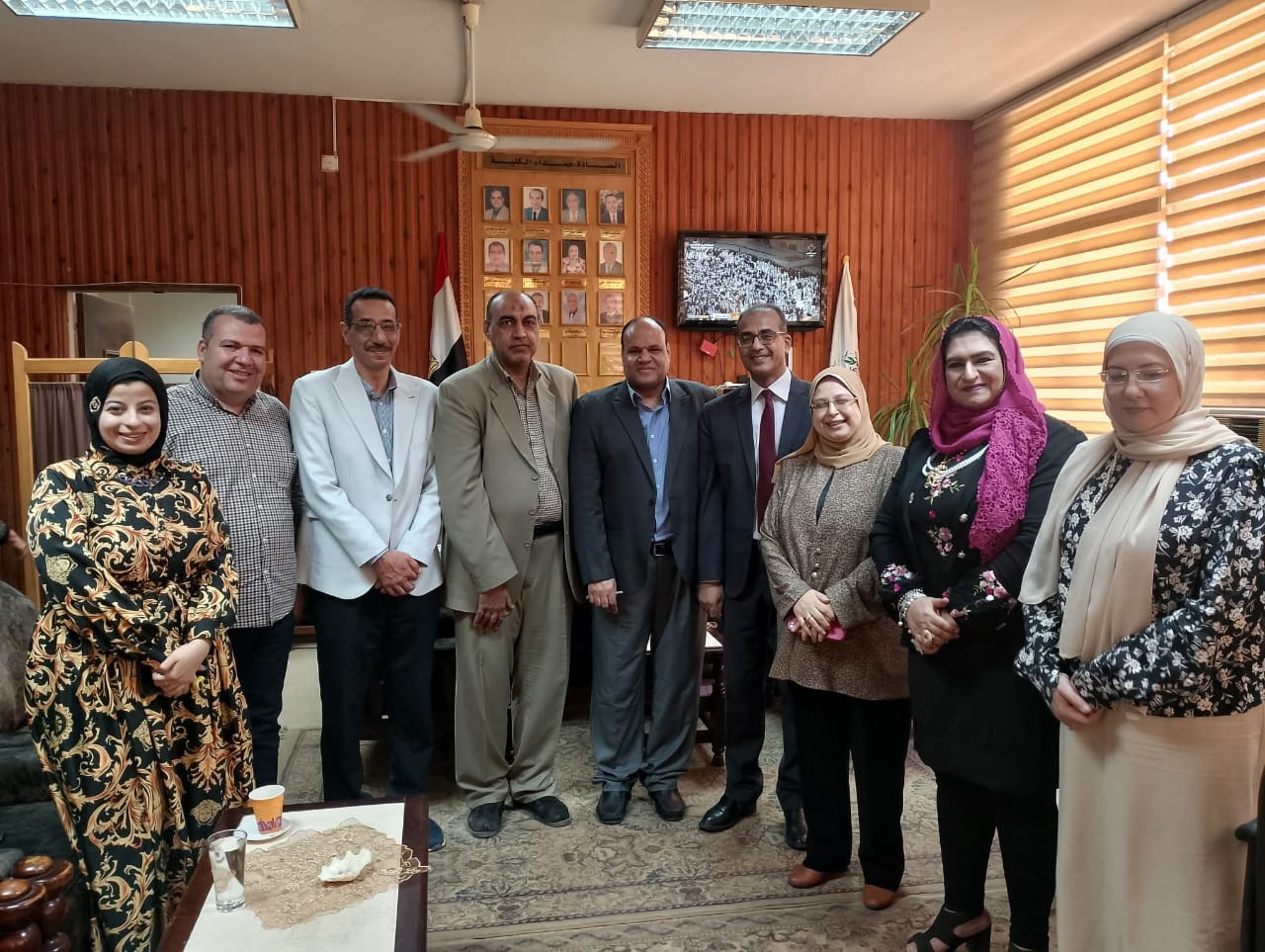 عميد آداب المنوفية يستقبل فريق المراجعة الداخلية بمركز ضمان الجودة بالجامعة لمتابعة استيفاء معايير الاعتماد المؤسسي