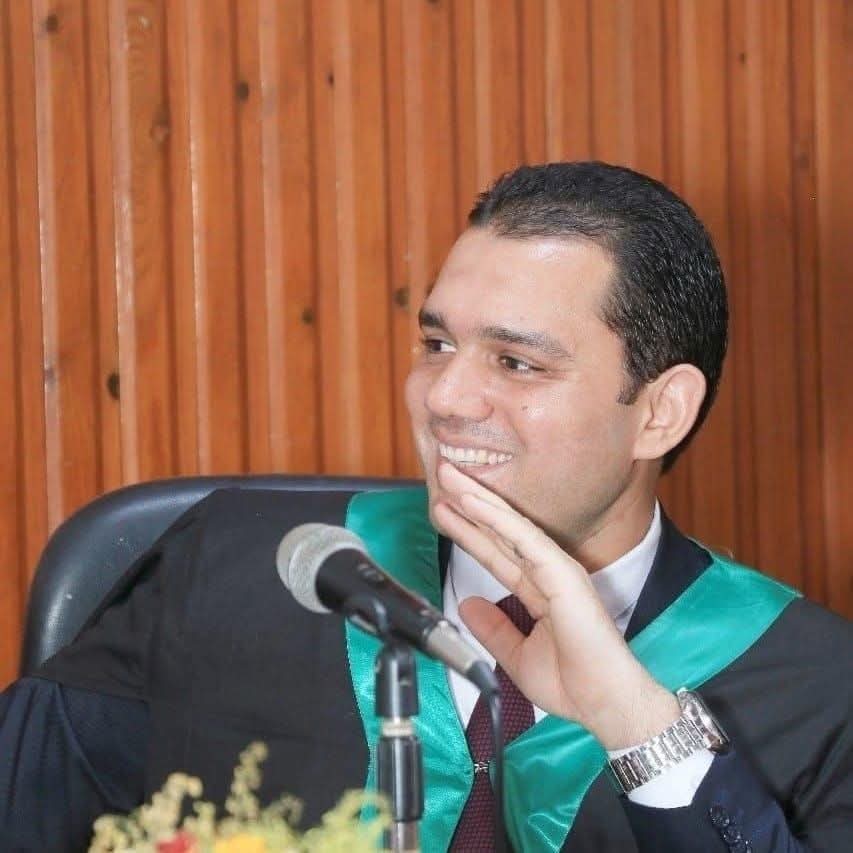 .                 *   شكـــر و تهنئـــة   * يتقدم السيد الأستاذ الدكتور خالد زيادة، عميد الكلية بأسمى آيات الشكر والعرفان إلى معالي السيد الأستاذ الدكتور / أحمد فرج القاصد، رئيس جامعة المنوفية، تقديرًا لثقته الغالية وتجديده الثقة في سعادة الأستاذ الدكتور تامر فوزى رئيسًا لقسم الآثار المصرية, داعين المولى - عز وجل - أن يوفقه لمواصلة التميز والعطاء، وأن يسدد في أداء رسالتيه الأكاديمية والمجتمعية، بما يسهم في رفعة الكلية وجامعتنا العريقة، تحت القيادة الحكيمة لمعالي رئيس الجامعة.