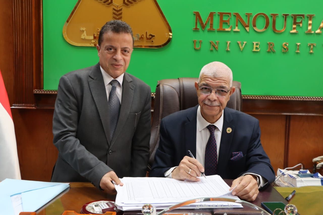 رئيس جامعة المنوفية يعتمد نتيجة تراكمي الفرقة الرابعة بكلية التجارة 