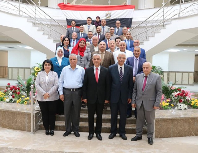 أول مجلس لجامعة المنوفية بمقر الجامعة الأهلية