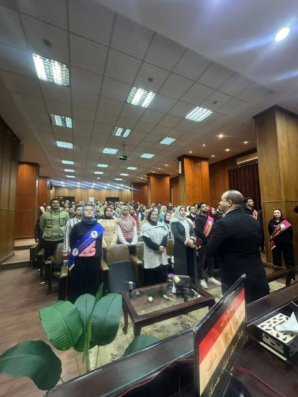 نفّذ مركز القيادات الطلابية بجامعة المنوفية محاضرة وورشة عمل تدريبية