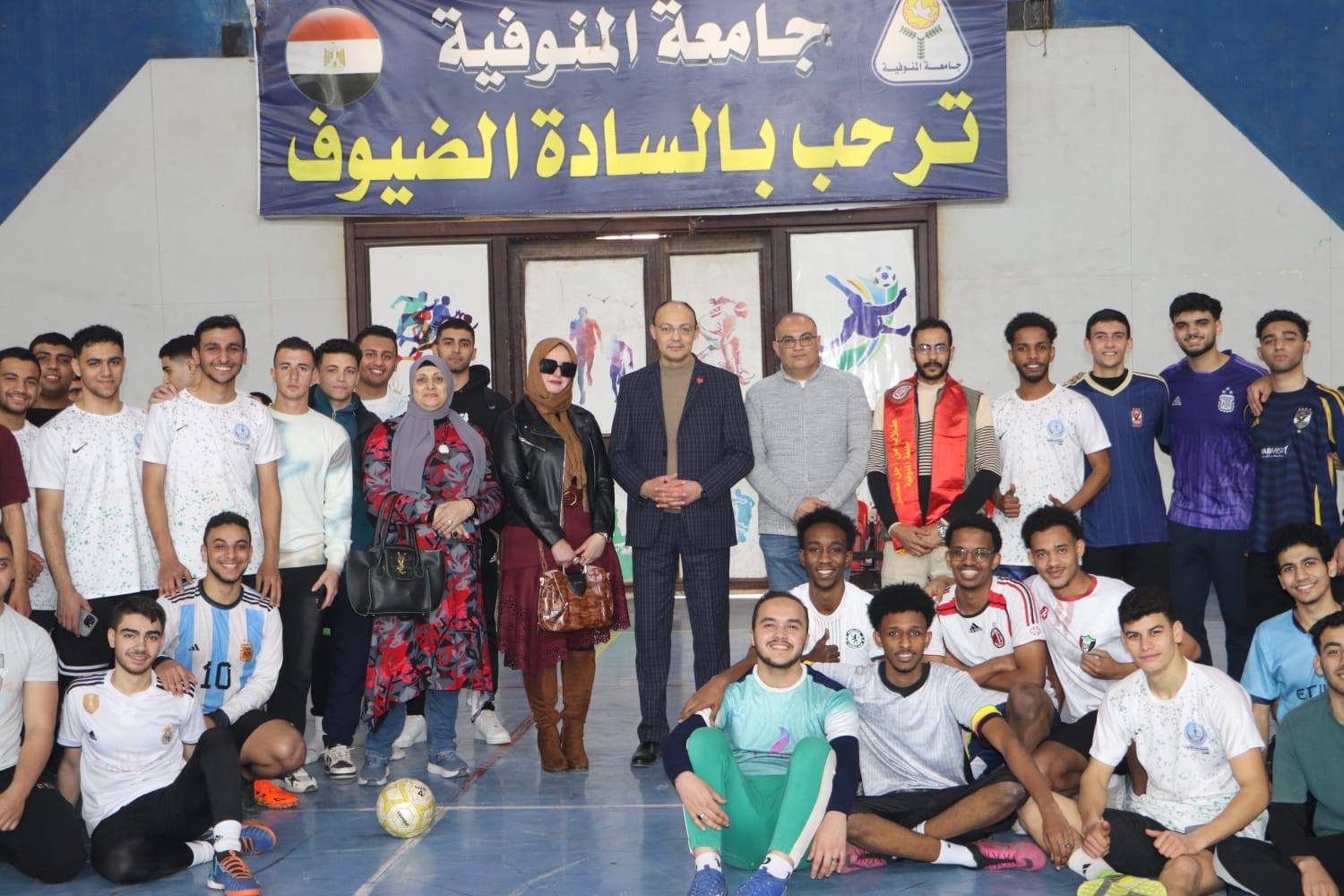 عميد الكلية يشهد انطلاق منافسات كرة القدم والكرة الطائرة والألعاب الفردية ضمن الدوري الرياضي لطلاب الكلية