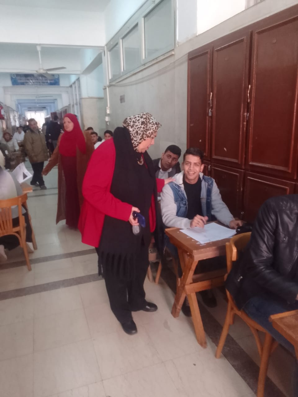 متابعة الامتحانات