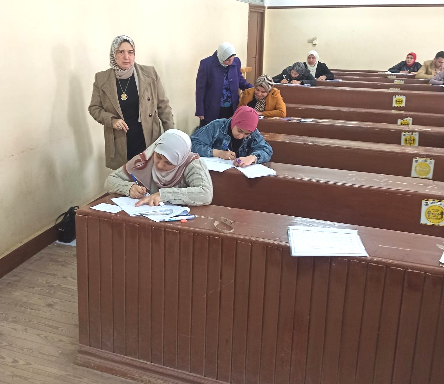  امتحانات الترم  الأول  لطلاب الماجستير 