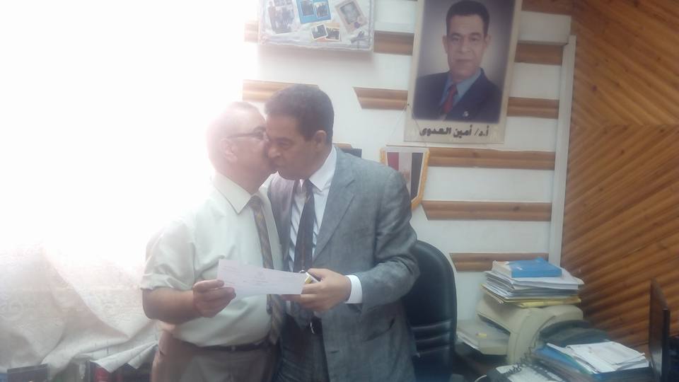 عمد الكلية 
