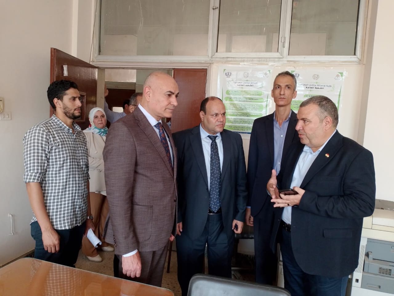 نائب رئيس جامعة المنوفية يتفقد سير العملية التعليمية، ويشهد حفل استقبال الطلاب بالكلية للعام الجامعي ٢٠٢٦/٢٠٢٥ *