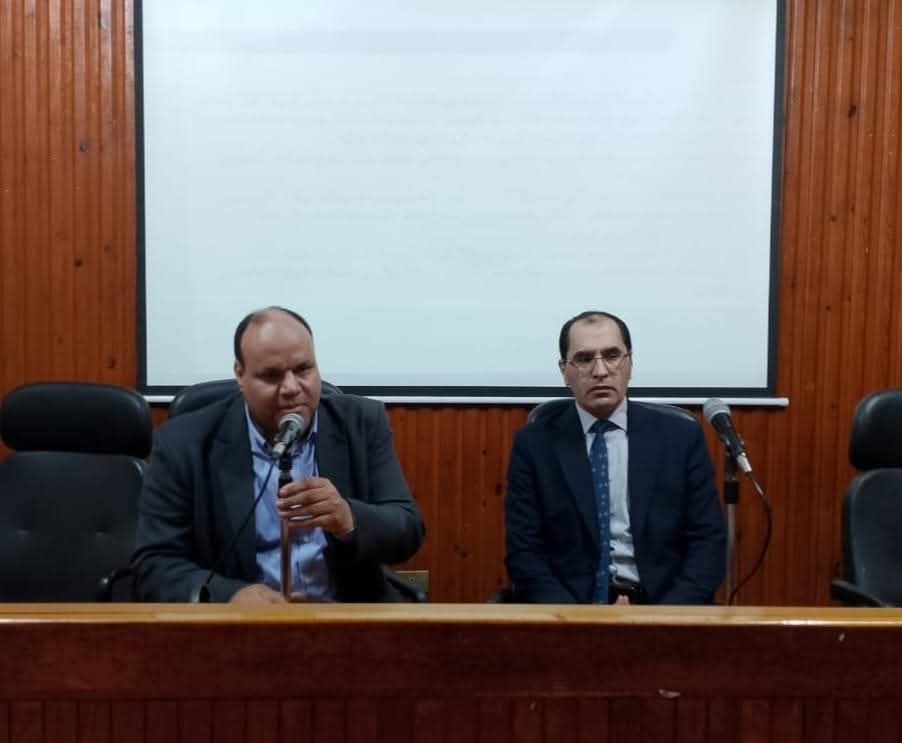 محاضرة عامة بآداب المنوفية، بعنوان"البصمة الكربونية وطرق قياسها ودورها فى مواجهة التغيرات المناخية" 
