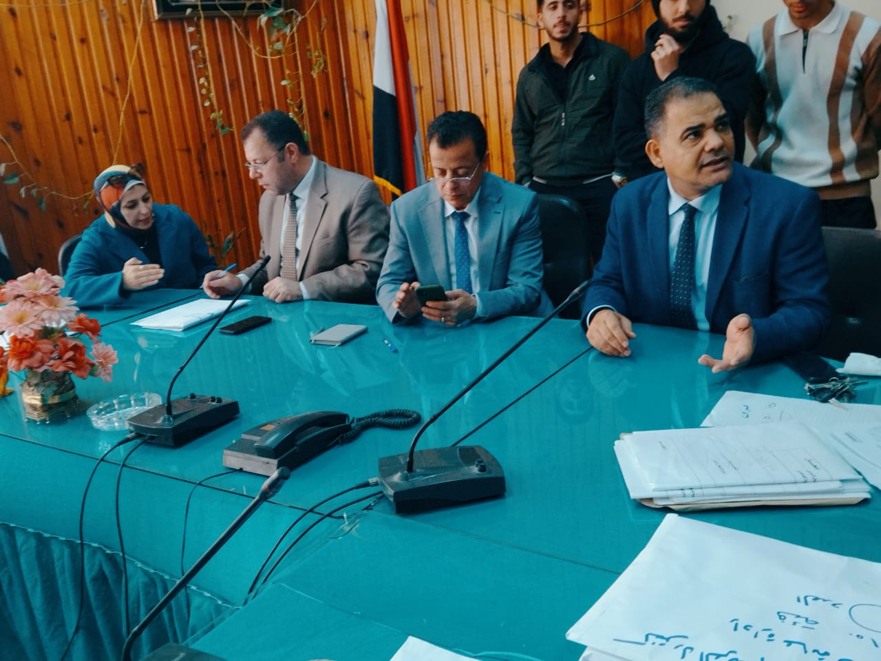لجنة فحص لالتماسات لطلاب الفرقة الثالثة