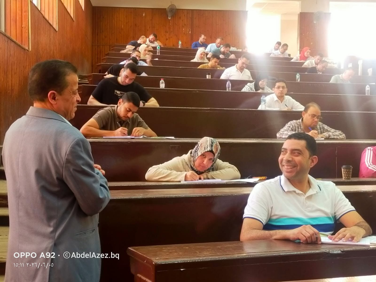 انطلاق امتحانات الدراسات العليا بتجارة المنوفية.. وعميد الكليةأ.د/ محمد وهدان  يتفقد اللجان للاطمئنان على سير العملية الامتحانية