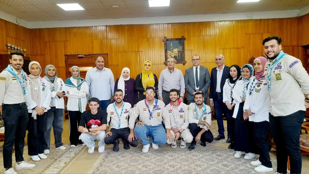 (زيارة لجنة تقييم الاستقبال الطلابي اليوم لكلية التربية ) 