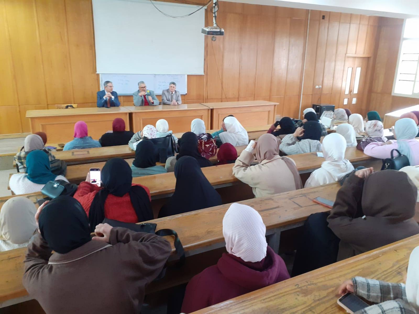 Religious symposium commemorating the victories of the 10th of Ramadan 