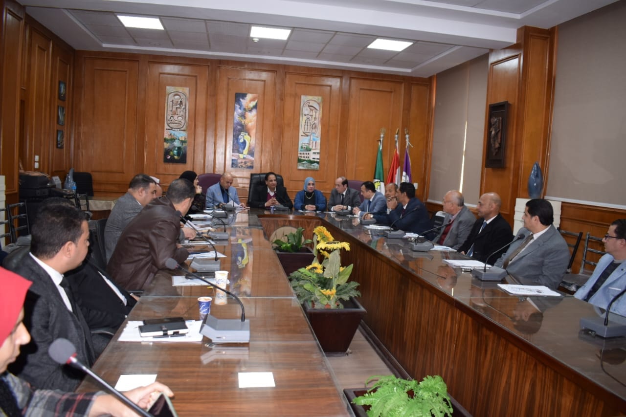 زيدان يلتقي بممثلي المجتمع الخارجي ...استعدادا للاعتماد المؤسسي والبرامجي بالنوعية.