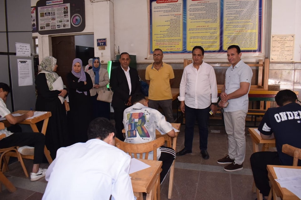 العميد يتفقد إختبارات الفصل الدراسي الثاني بالنوعية...