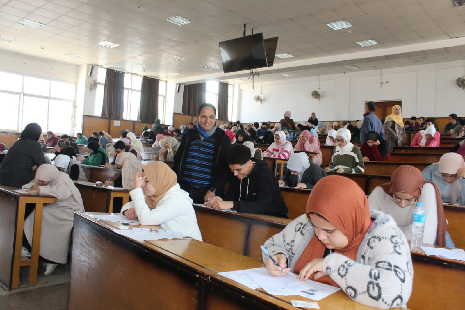 إعداد متميز وبداية قوية لإختبارات الفصل الدراسي الأول للعام الجامعي 2025/2026 بالنوعية....