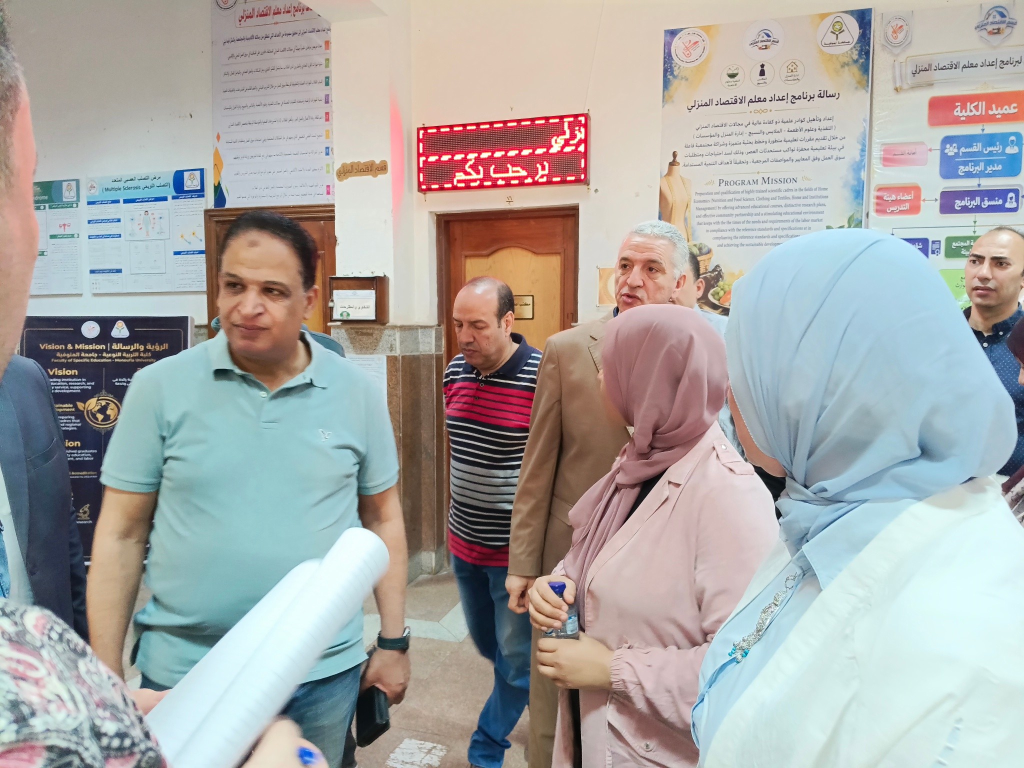 العميد يستقبل لجنة المراجعة الداخلية بمركز ضمان الجودة بالجامعة...