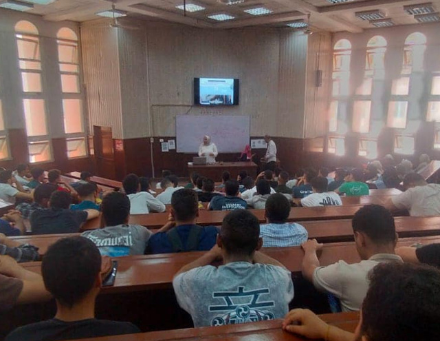 ورشة عمل بكلية الهندسة للتعريف بالمكتبة الإلكترونية وخدماتها في عالم الميتافرس