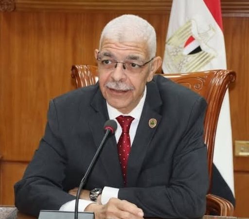 كلية الهندسة تقدم التهنئة لرئيس جامعة المنوفية بمناسبة اختيار سيادته عضوا باللجنة الوزارية لتطوير التعليم والتدريب الطبي بالقطاع الصحى