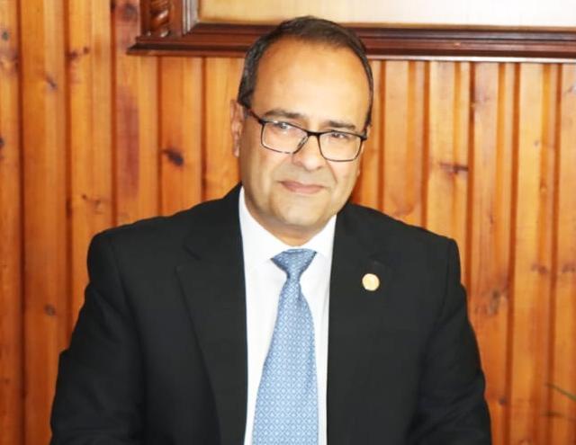 الأستاذ الدكتور محمد عبد العزيز سعفان قائم بعمل عميد هندسة المنوفية