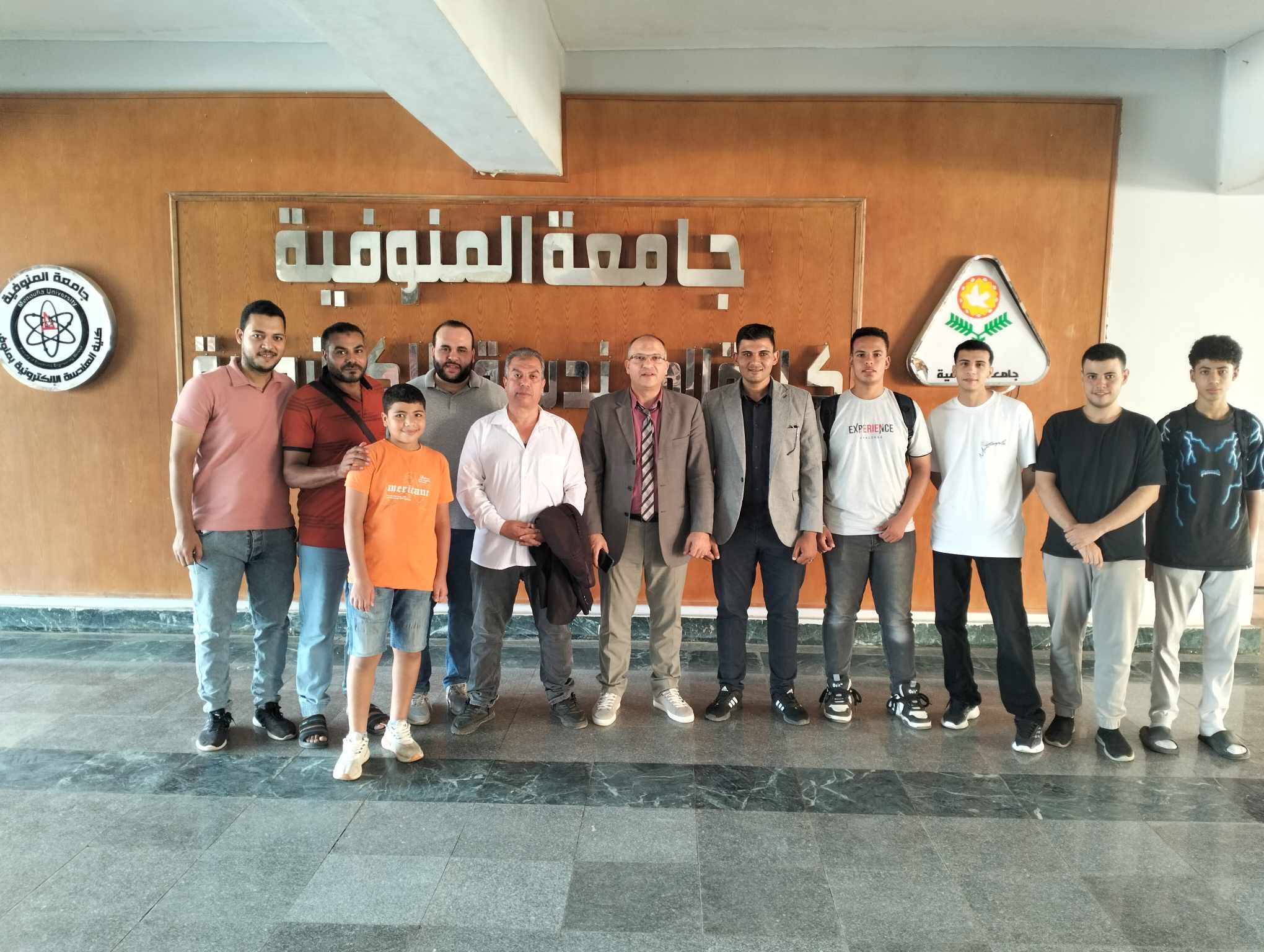 يوم مجاني لدورة صيانة الموبايل بهندسة منوف الالكترونية 