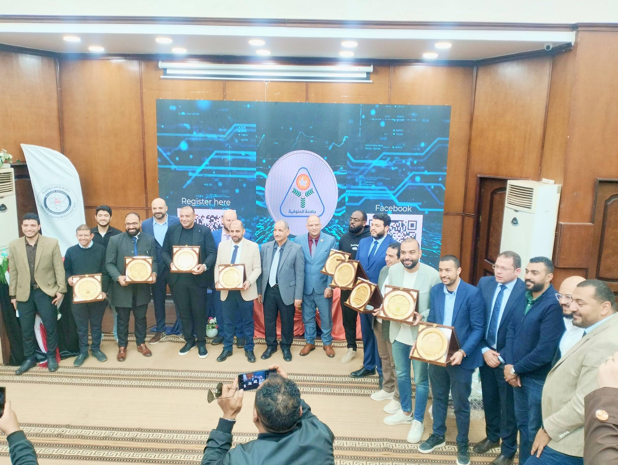 ختام فعاليات ملتقى توظيف خريجي كلية الهندسة الإلكترونية بمنوف 