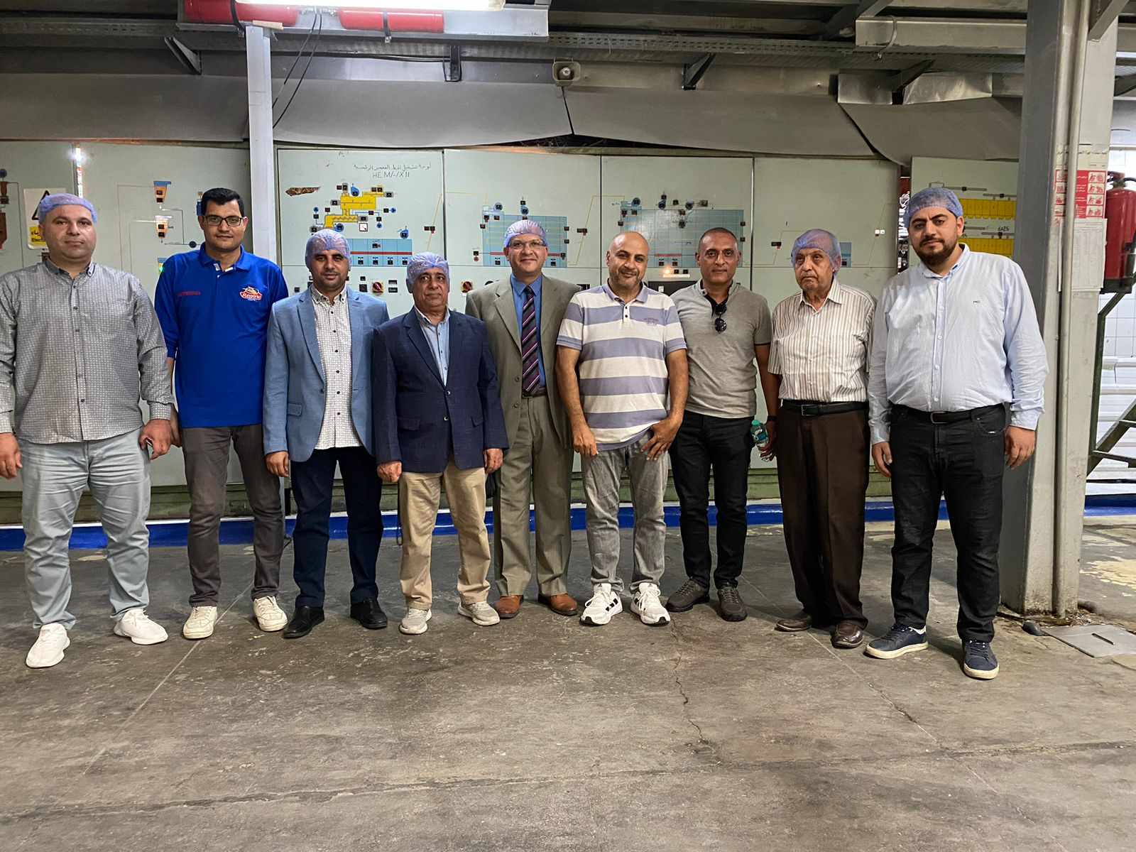 وفد لجنة خدمة المجتمع وتنمية شئون البيئة في زيارة رسمية لشركة ريجينا للصناعات الغذائية
