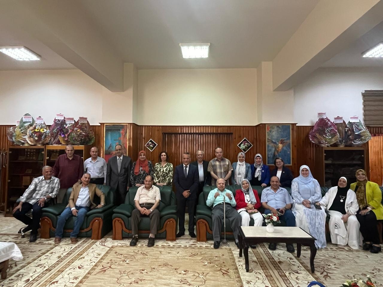 الامتنان والتقديرالساده أعضاء هيئه التدريس للسيد الأستاذ الدكتور/ إيهاب أحمد النعسان لصدور القرار الجمهوري بتولي سيادته منصب عميد الكليه. 