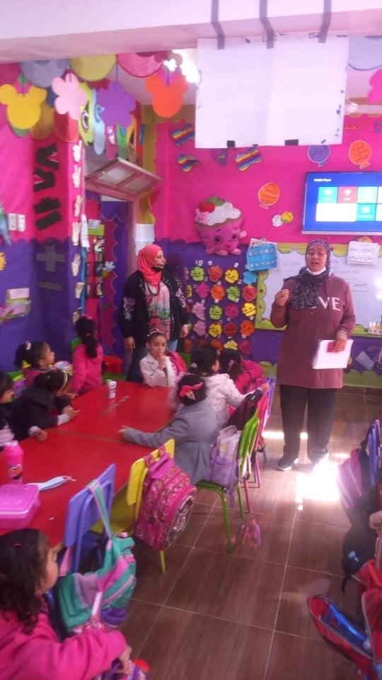 تقرير قافلة كلية الاقتصاد المنزلي جامعة المنوفية والمتجهة الى مدرسة الشهيد عبد الرحمن حسن الديب الابتدائية - الأحمدية سابقا 