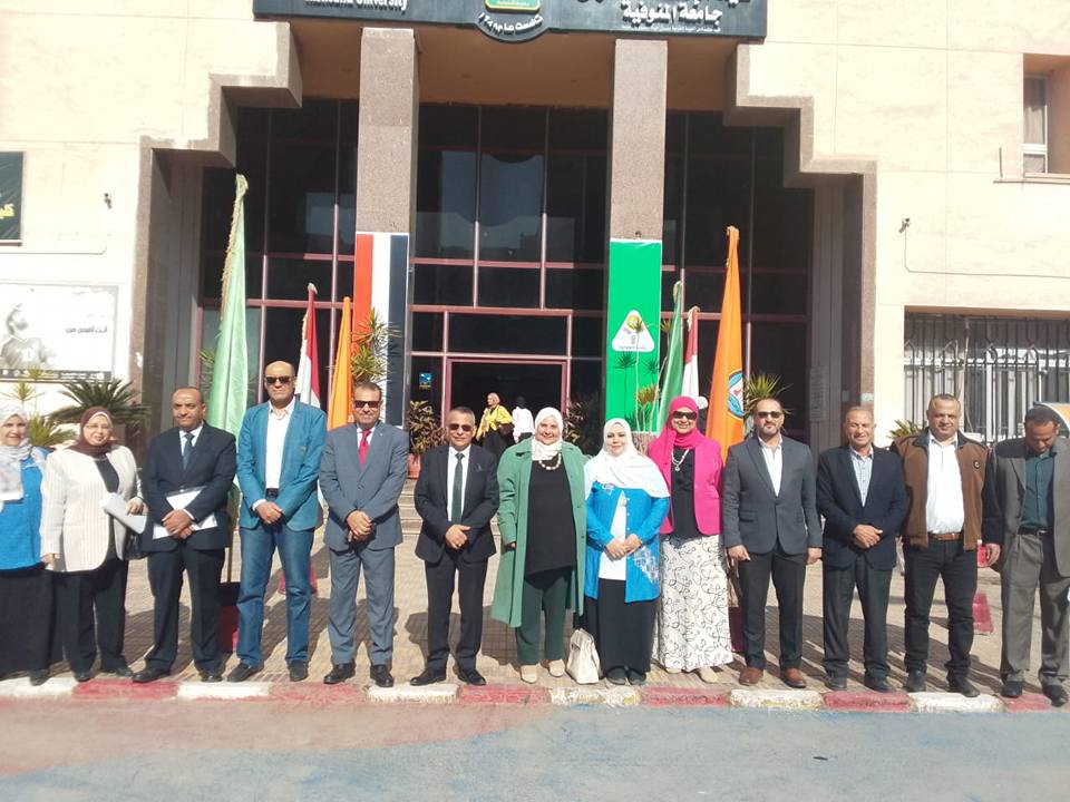 “الاقتصاد المنزلي تفتح أبواب الإبداع أمام لجنة تقييم مكتبات جامعة المنوفية”