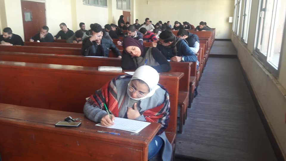 صورة من امتحانات الميد ترم لمادة الإجراءات الجنائيه