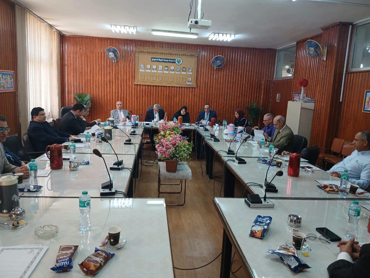  مجلس كلية الحقوق يعقد جلسته الثامنة