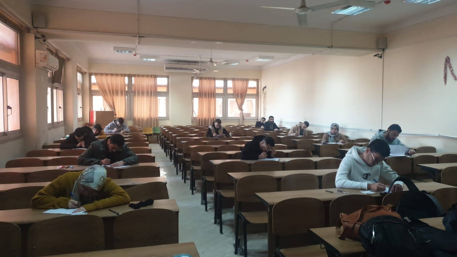 انطلاق امتحانات الفرقة الخامسة للفصل الدراسي الاول