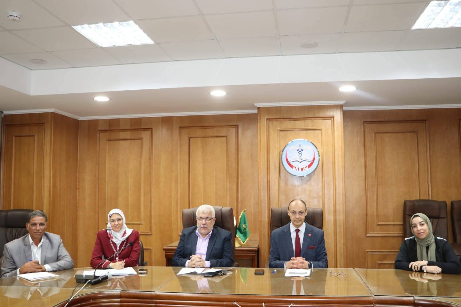  عميد كلية الطب يرأس اجتماع مجلس إدارة البرنامج المتميز
