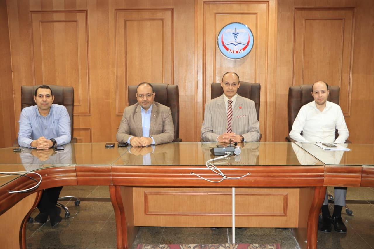عميد كلية الطب يرأس الاجتماع الدوري لوحدة التدريب والتعليم الطبي المستمر بالمستشفيات الجامعية