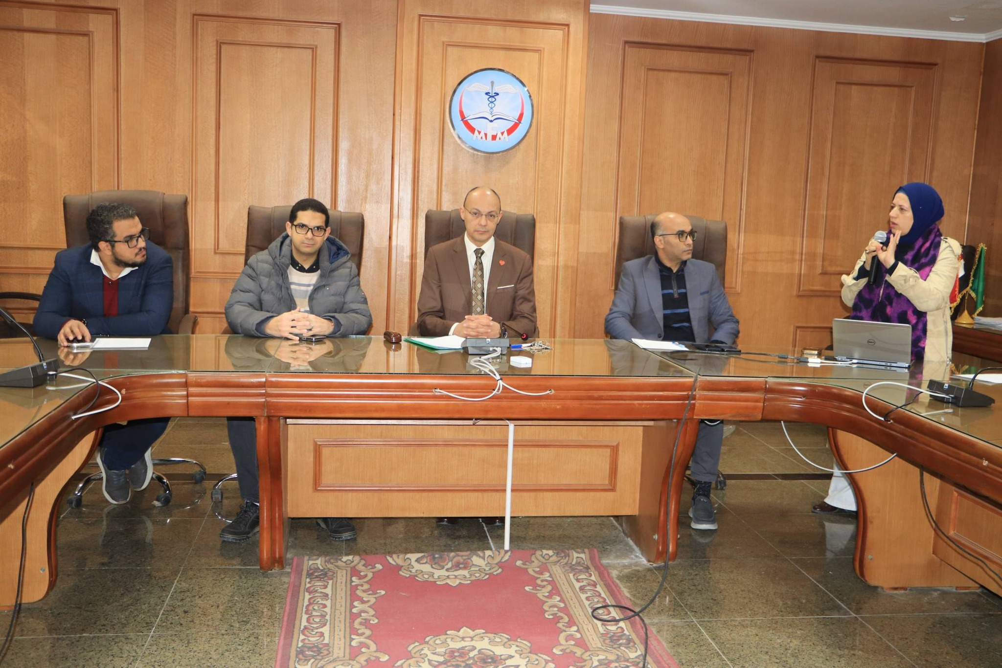 رئيس مجلس إدارة المستشفيات الجامعية يترأس اجتماع اللجنة المركزية لمكافحة العدوى