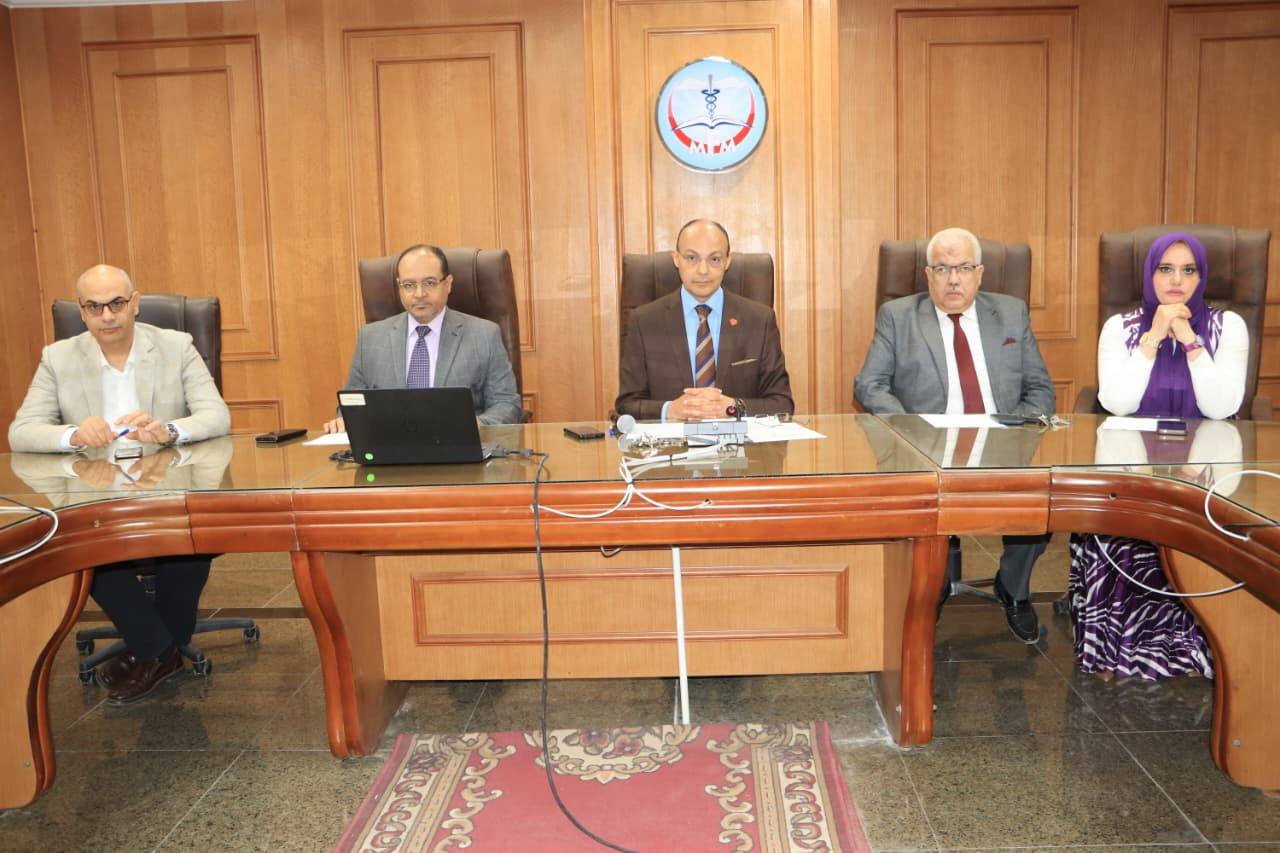 مجلس إدارة المستشفيات الجامعية يعقد جلسته الثانية للعام الجامعي 2025/2026