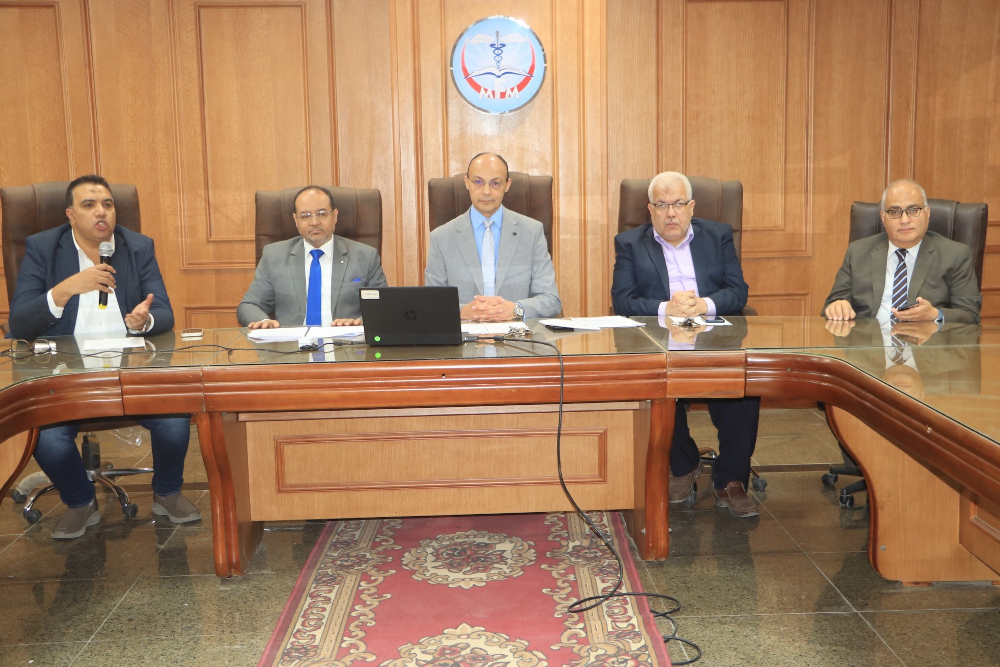 مجلس إدارة المستشفيات الجامعية يعقد جلسته التاسعة للعام الجامعي 2024/2025