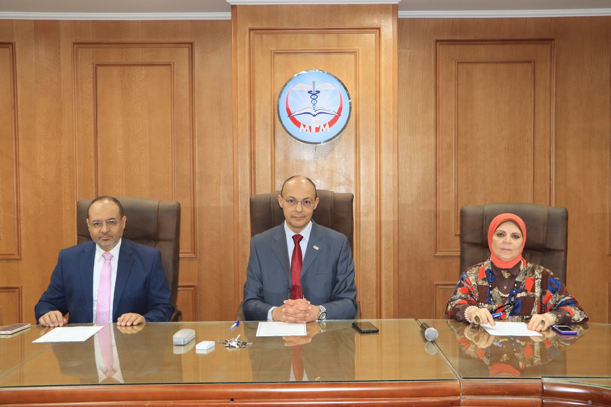 عميد الكلية يترأس اجتماع مجلس إدارة مركز الطب الشرعي والسموم الإكلينيكية