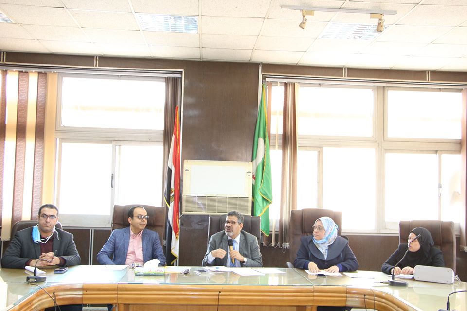 وحــدة مكافحـة العـدوى بالمستشفيـات الجامعيـة تجتمـع بمنسقـي الأقسـام