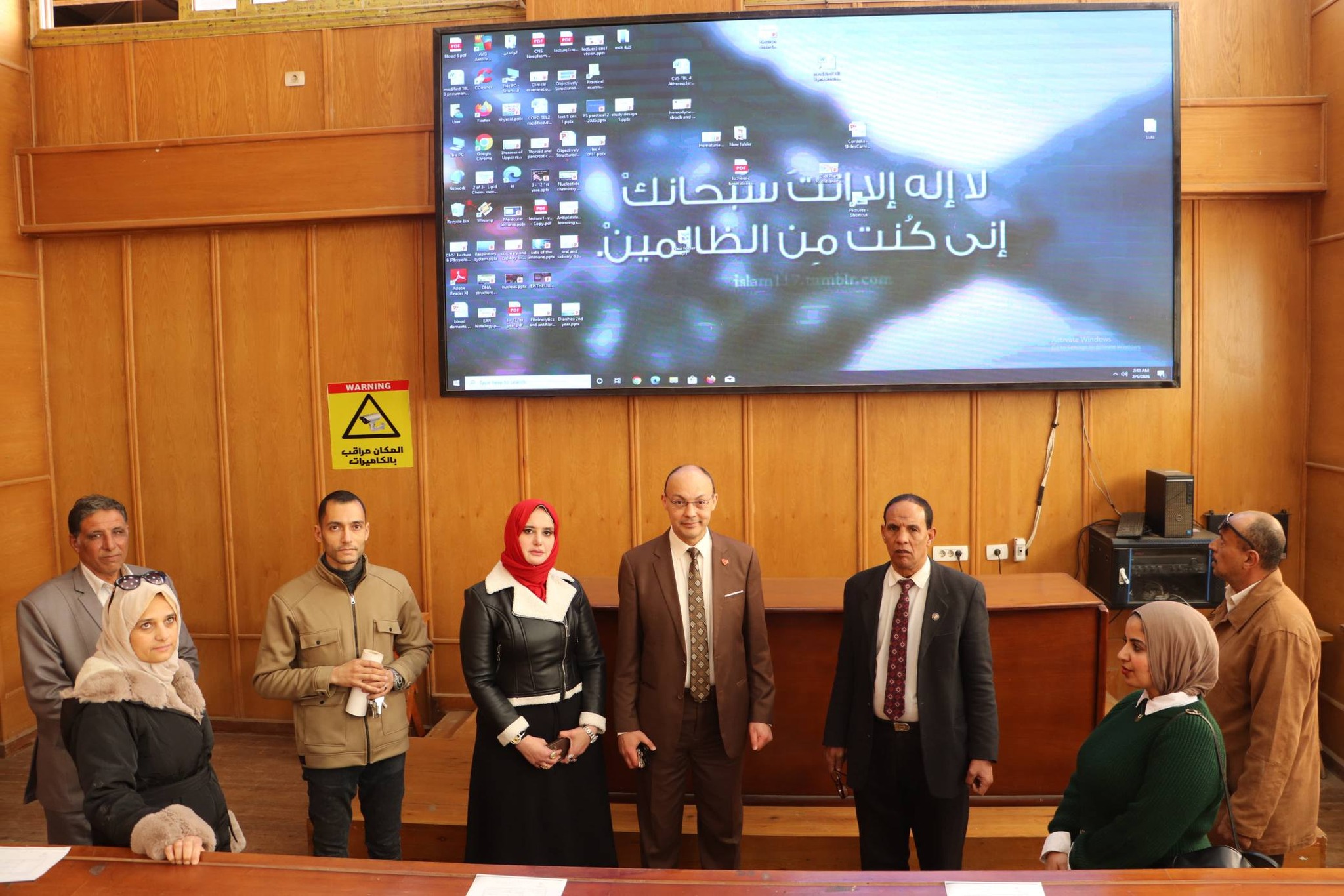 عميد كلية الطب يتفقد المدرجات تمهيدا لبدء الفصل الدراسي الثاني