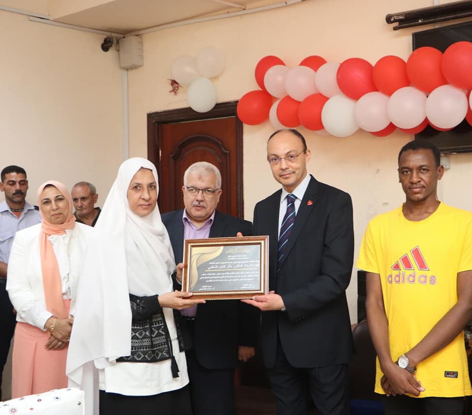 في لمسة وفاء و تقدير الطلاب الوافدين بطب المنوفية من دولة السودان الشقيق يتقدموا بالشكر لإدارة الكلية و أعضاء هيئة التدريس