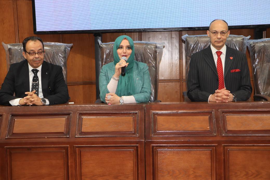أحدث العلاجات البيولوجية والتحديات المعاصرة في تشخيص وعلاج الأمراض الجلدية