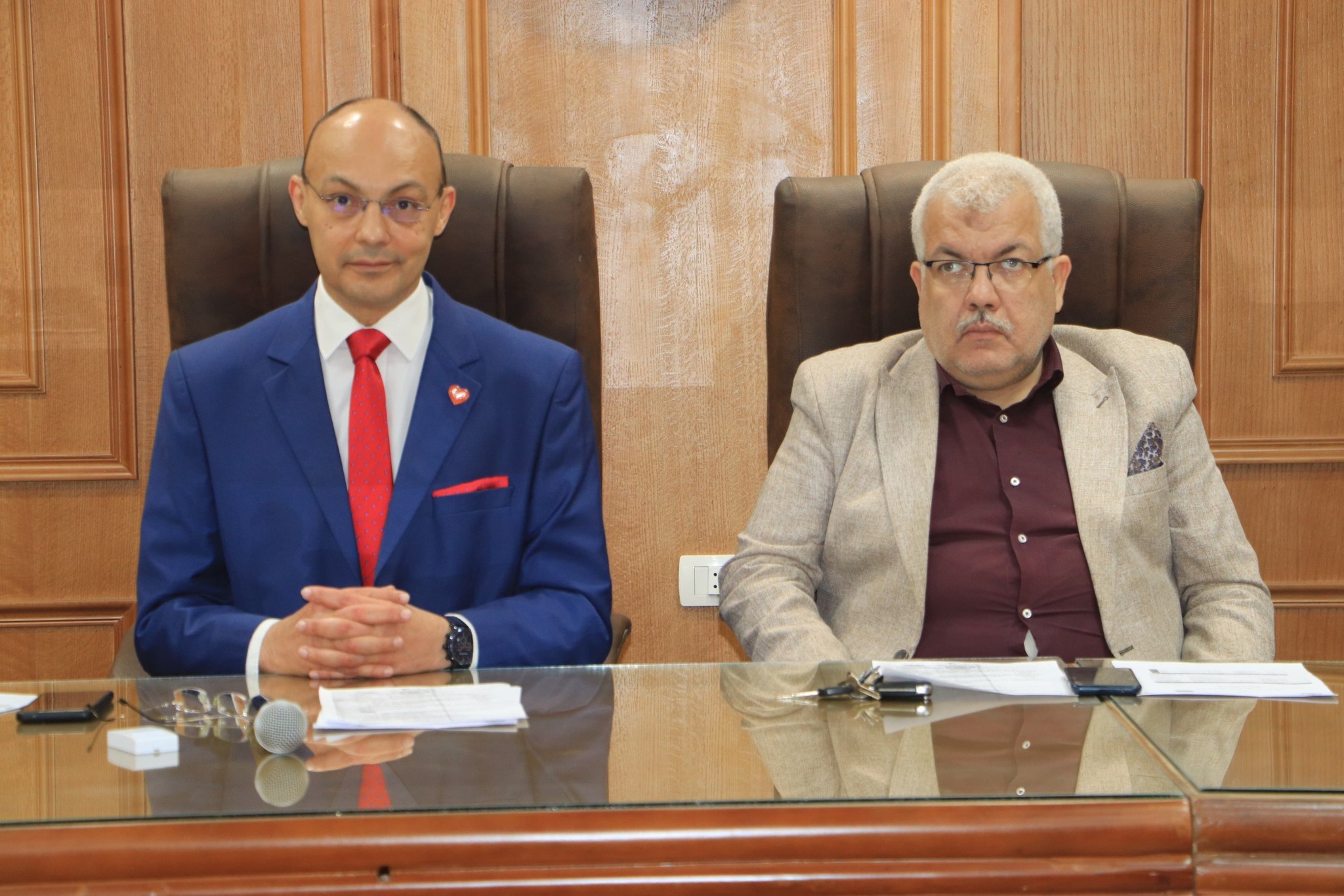 عميد الكلية يعقد اجتماع مجلس البرنامج المتميز لطلاب مرحلة البكالوريوس ومتابعة مستجدات العمل الأكاديمي