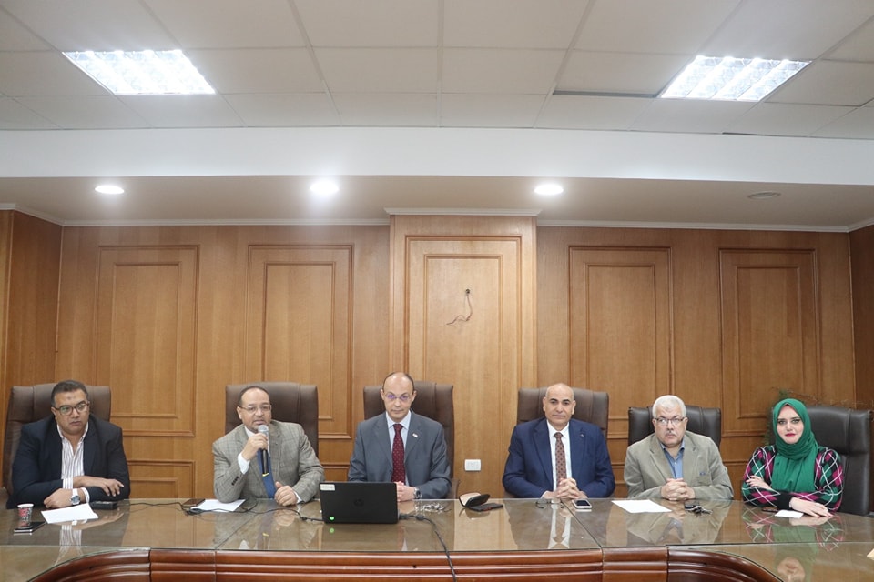 مجلــس إدارة المستشفـيـات الجامعـيــة يعـقـد جلسـتـه الـسادسه للعـام الجامـعـي 2024/2023
