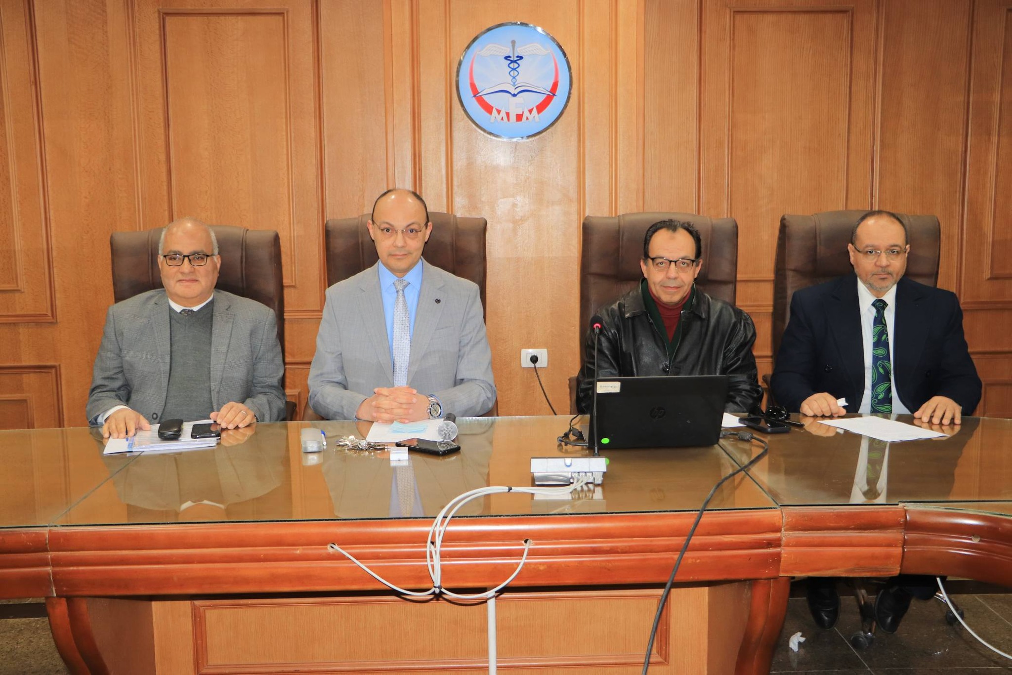 مجلس كلية الطب يعقد جلسته السابعة للعام الجامعي 2025/2026