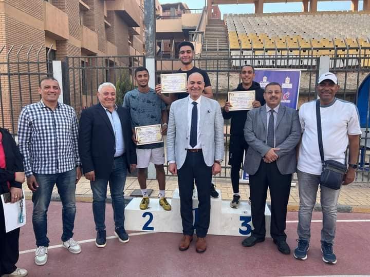 تهنئة لطلاب كلية التمريض