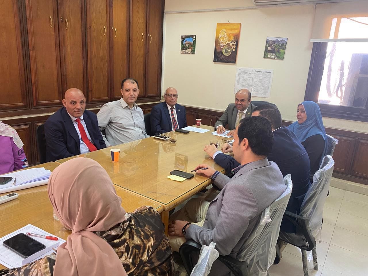 عميد كلية الصيدلة بجامعة المنوفية يعقد الجلسة الأولى لمجلس الكلية للعام الجامعي 2024/2025