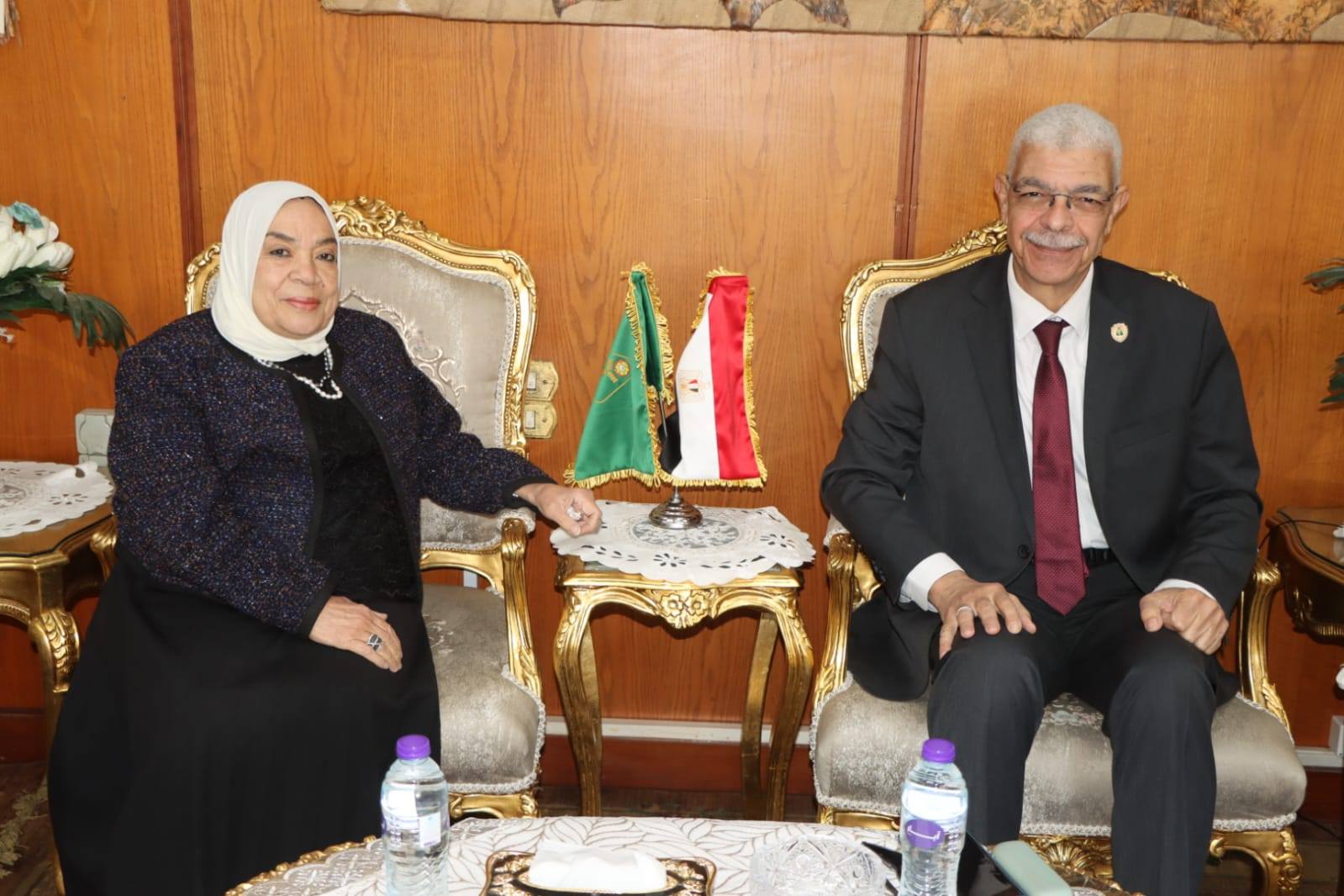 اتفاقية بين جامعة المنوفية والشركة العربية للصناعات الدوائية والمستلزمات الطبية 