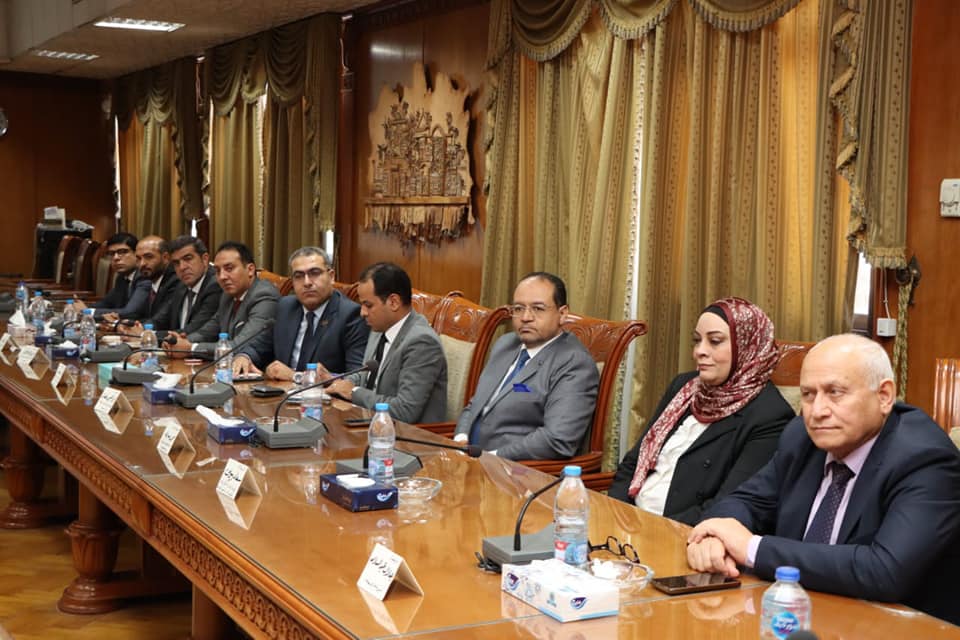 رئيس جامعة المنوفية يستعرض لتنسيقية الأحزاب مشروع إنشاء المعهد القومي للأورام ودوره العلاجي والبحثي والتدريبي