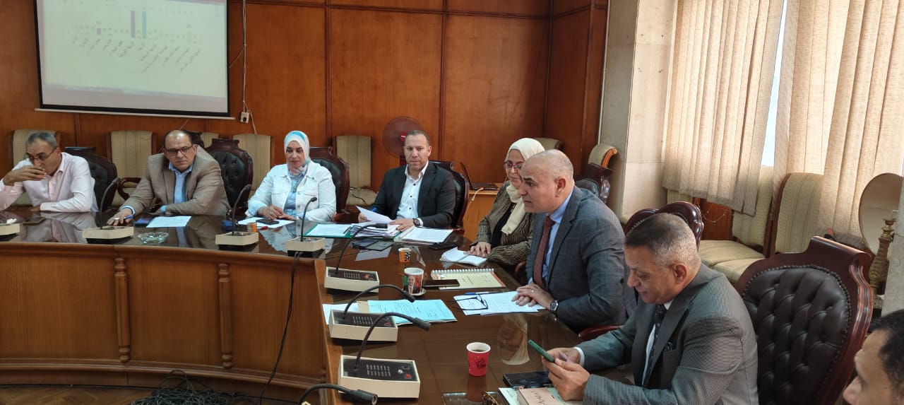 نائب رئيس جامعة المنوفية يعقد اجتماع مجلس شئون التعليم والطلاب